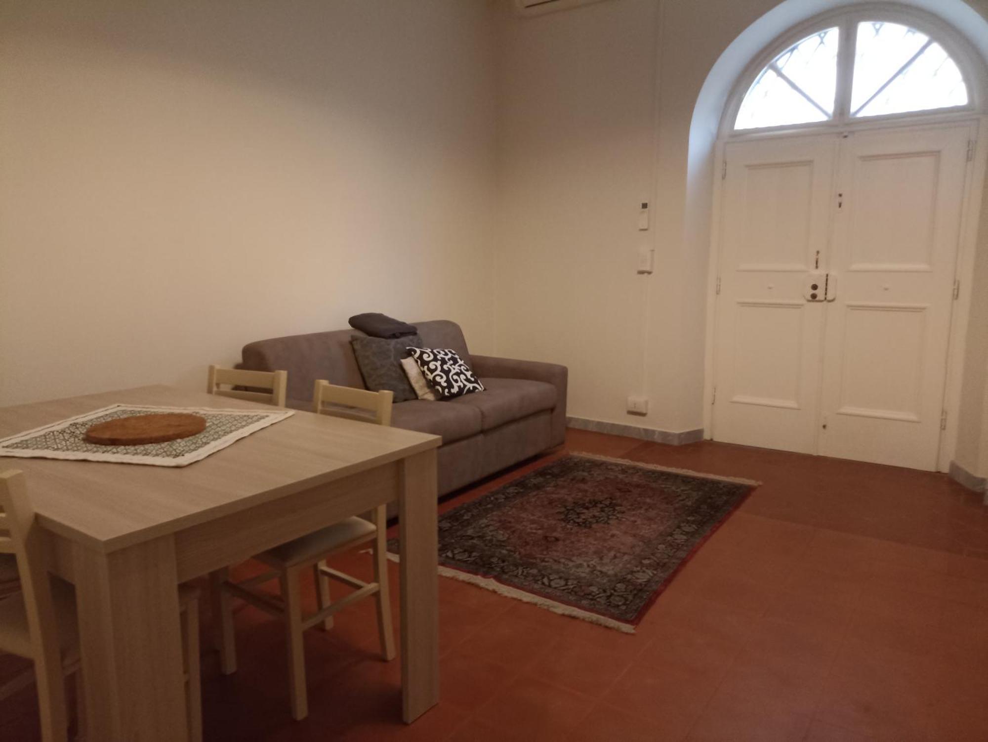 הוילה Gem In The City Center Of Lucca With Air Conditioning - Exclusive Ground Floor House Inside The Walls Close To Botanical Garden And Piazza San Martino מראה חיצוני תמונה